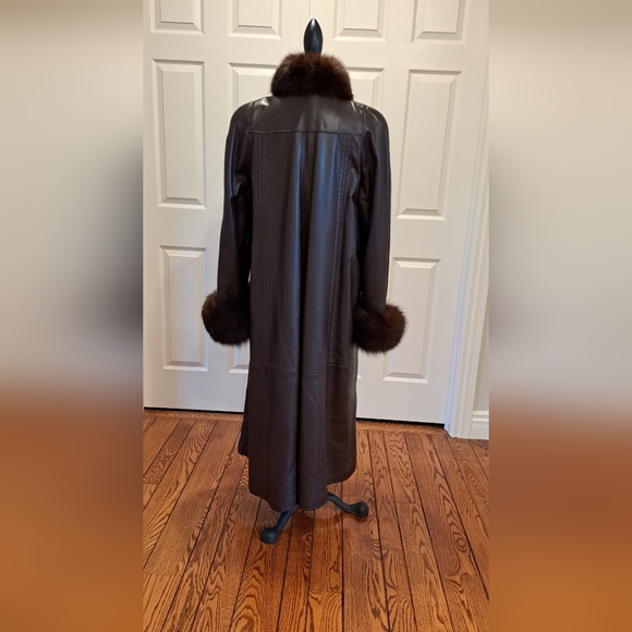 Genuine leather real fur trim full length coat by Santagostino - Picture 2 of 16